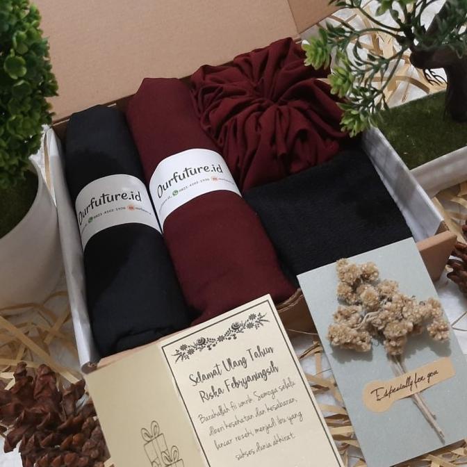 

Premium Product!!! Hampers Jilbab Pashmina Sabyan Medium - Paling Dicari