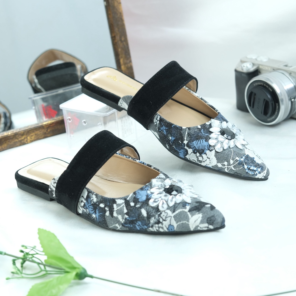 FLASH SALE 7.7 Flat Shoes Luvy Floral Upper Mules Wanita Diamond MORIS 04