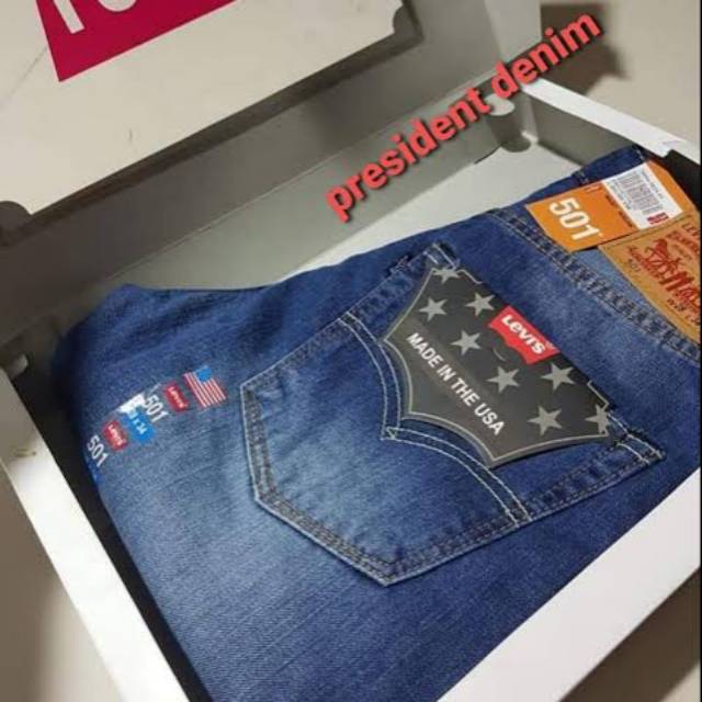 Celana panjang jeans pria Levis berkualitas size 27-32