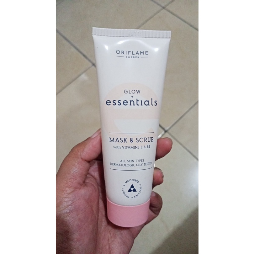 Scrub & Mask Essentials Fairness Glow