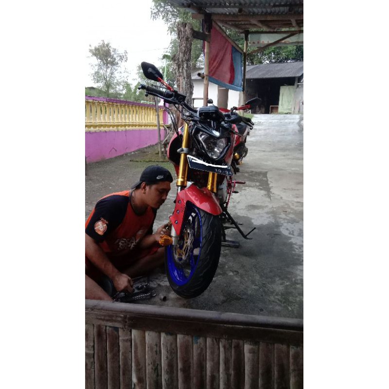 HEADLAMP MODEL MT125 UNTUK VIXION NVL