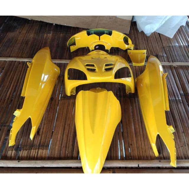 Body Halus Mio Sporty Mio Lama Kuning Lemon