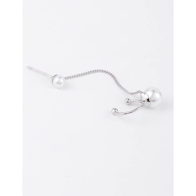 LRC Anting Tusuk Fashion White (single) Pearl Long Chain Ear Clip D94712