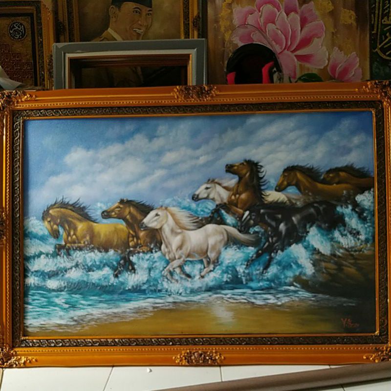 lukisan kuda berlari di air
