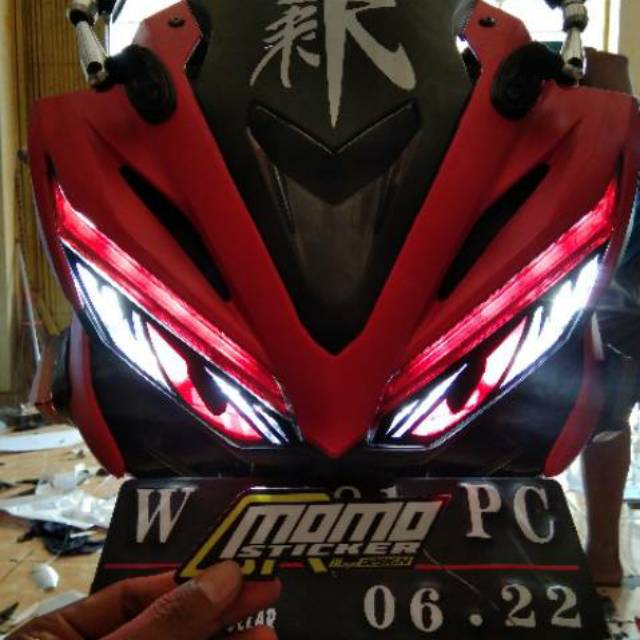 STIKER LAMPU CBR 150 NEW
