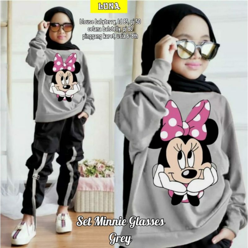 SET ATASAN DAN BAWAHAN CELANA