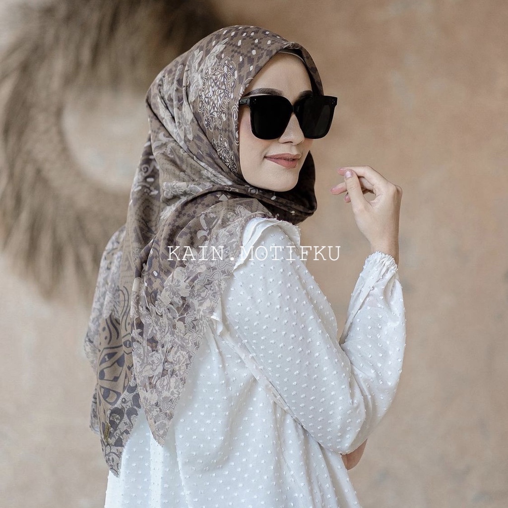 HIJAB SEGIEMPAT LASERCUT VOAL MOTIF PREMIUM - Kerudung Segiempat Voal Motif Premium - Hijab Motif - Jilbab Motif  - Voal Segiempat - Kerudung Motif - Jilbab Kekinian-2