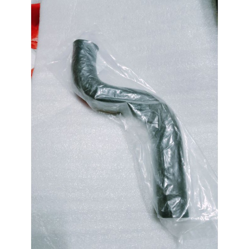 selang radiator atas feroza