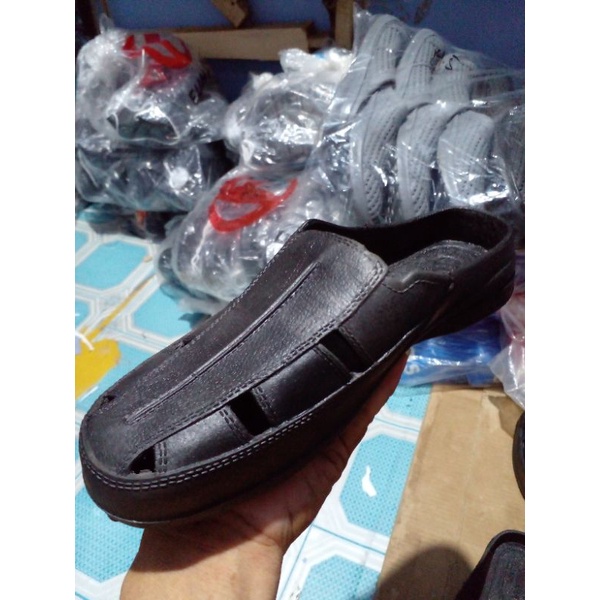 193 / sandal slop karet untuk pria merk TAMARA size M- L