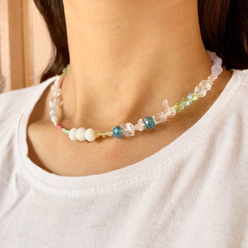 Hanna beads choker