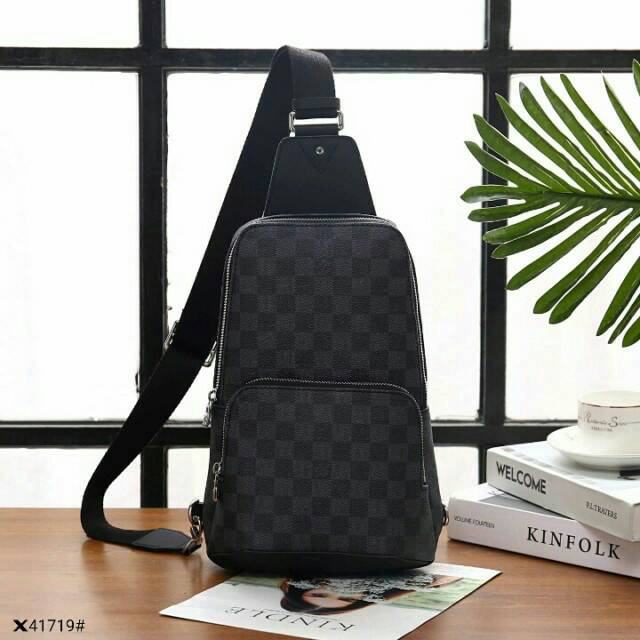 Waist Bag Wanita LV Avenue Sling Bag