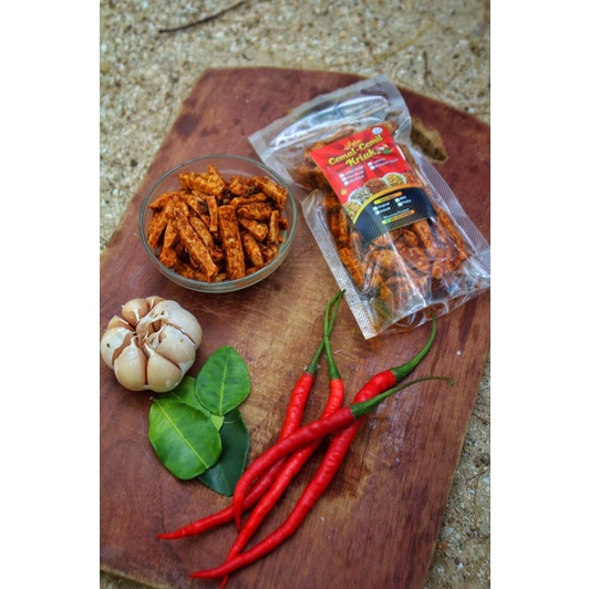 

BASRENG PEDAS DAUN JERUK - PEDAS BOJOT - BASRENG STIK - CEMILAN PEDAS 60GR