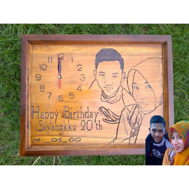 

Foto ukir sketsa 12r 2wajah