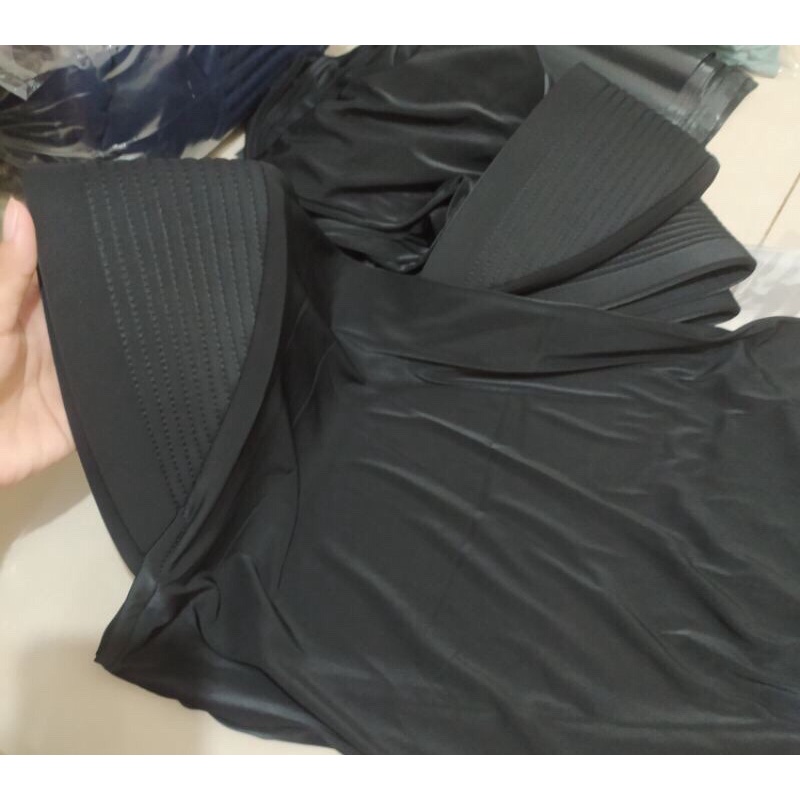 Hijab Pendek Sport / Hijab sport jersy premium / bergo sport pendek / hijab sport-Hitam