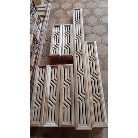 ventilasi udara kayu jati