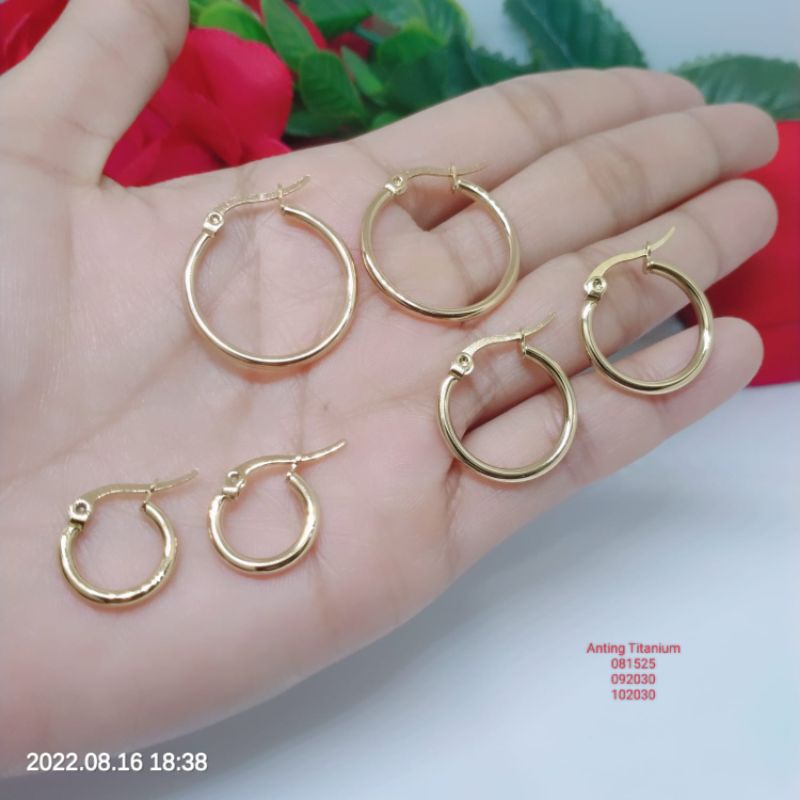 Anting Titanium Wanita Perhiasan Fasion Aksesoris Lapis Emas 18,24 Karat