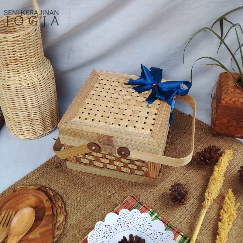 Keranjang bambu 20x20 cangking tanpa pita/Hadiah/Seserahan/Kado/Makanan/Wafer/Lebaran/Wadah/Hampers/