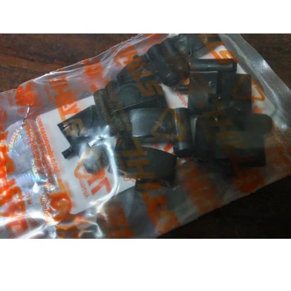 LVT PN. 11251957200 PAWL STIHL MS382 MS250 ₭ 22