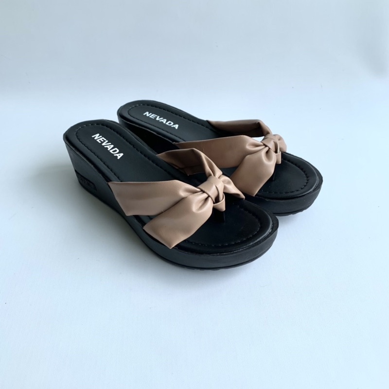 DISKON DAY! Sandal Wedges Japit - Sandal Wanita Nevada Terbaru