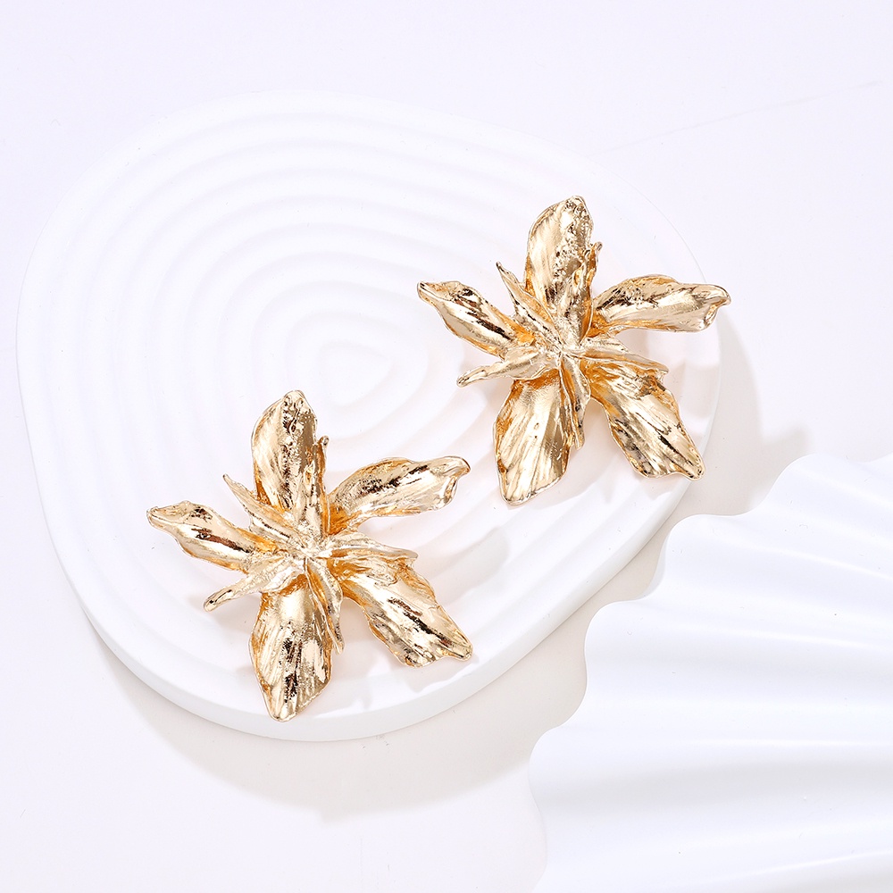 【COD Tangding】European American Exaggerated Large Flower Earrings Fashion Petal Leaf Earstuds Korea Jewelry Accessories