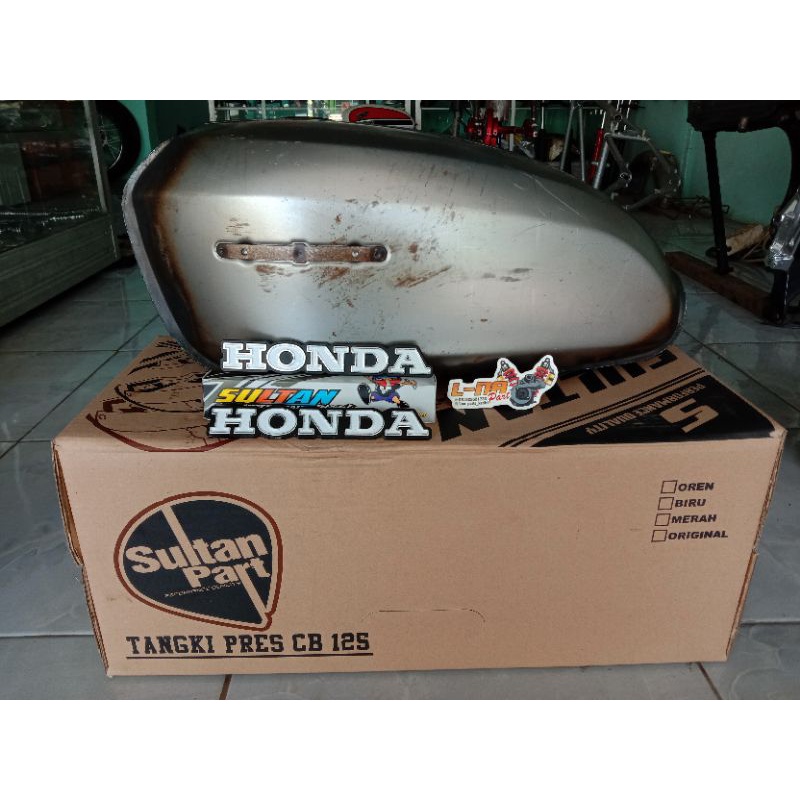 Emblem Tangki CB100 Sultan Part