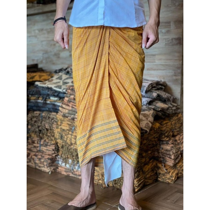 Saput endek lurik / pakaian adat bali