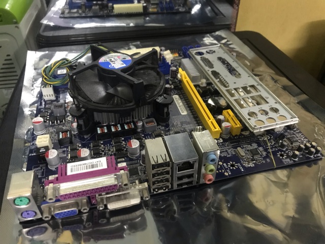Paket Mainboard Core i5 650 3.2Ghz Fan plus  RAm 4GB - paketan H55 Core i5 3.2Ghz Fan dan ram 4gb