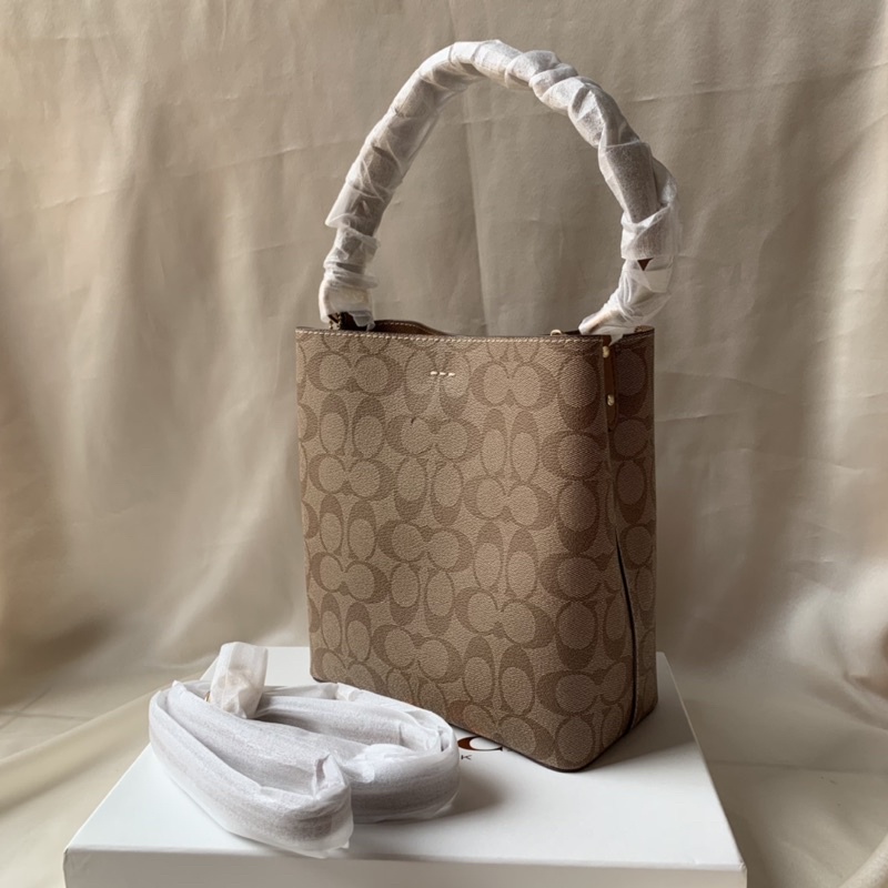 COACH SMALL TOWN BUCKET BAG IN SIGNATURE CANVAS (2312)