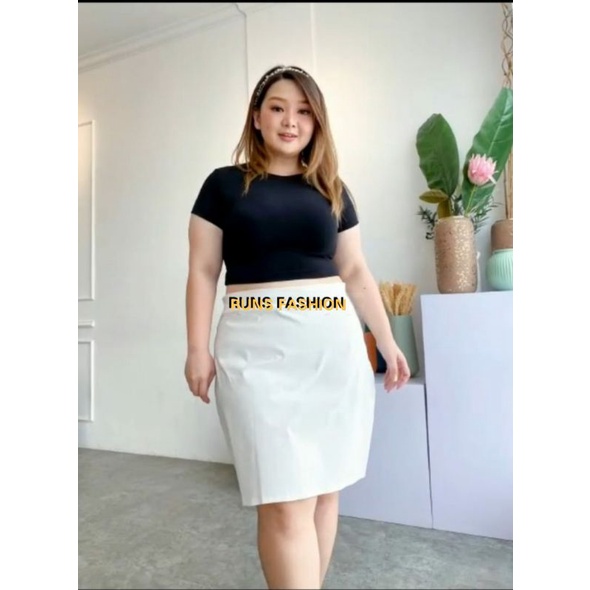 ROK SPAN PENDEK BAHAN SCUBA PREMIUM SIZE JUMBO/ ROK KERJA WANITA JUMBO / ROK SPAN SCUBA PENDEK 3/4