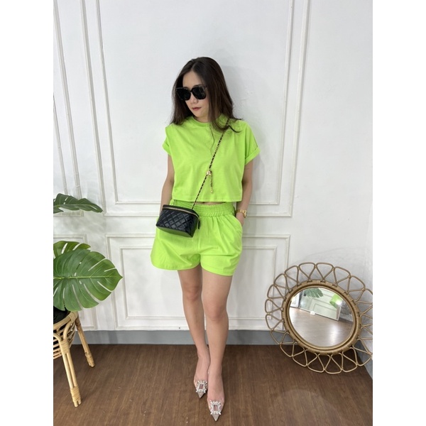 BECCA SET-3