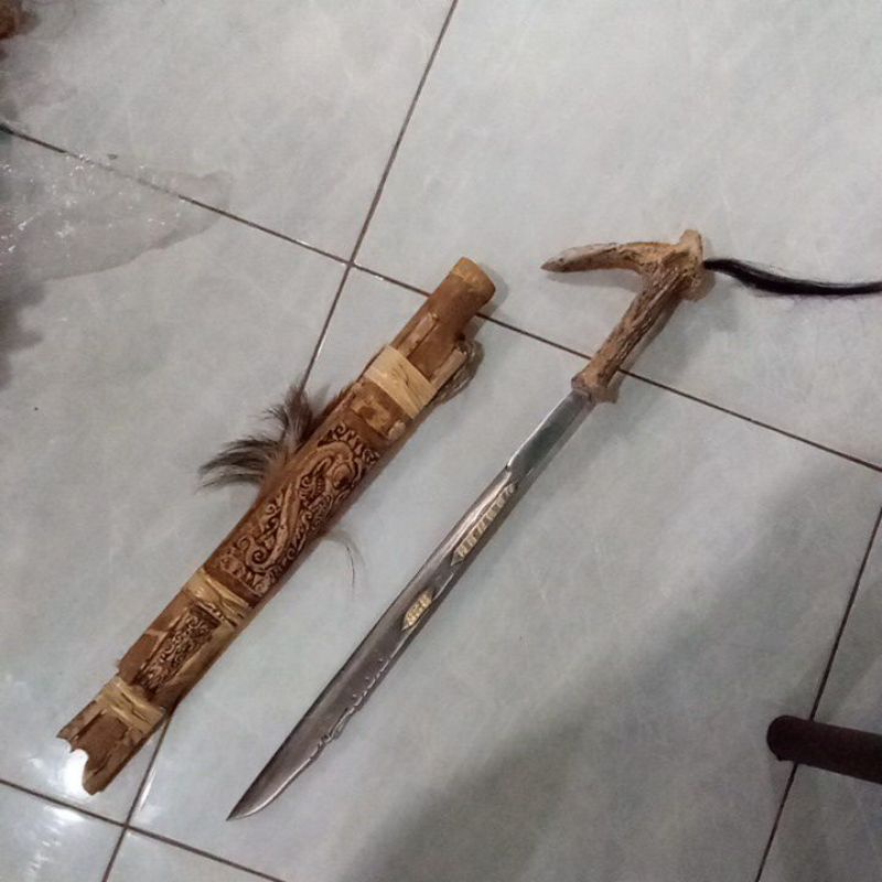 Mandau Kalimantan Etnik 01