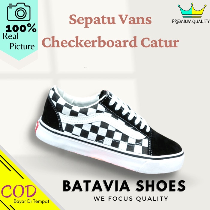 checkerboard skate vans
