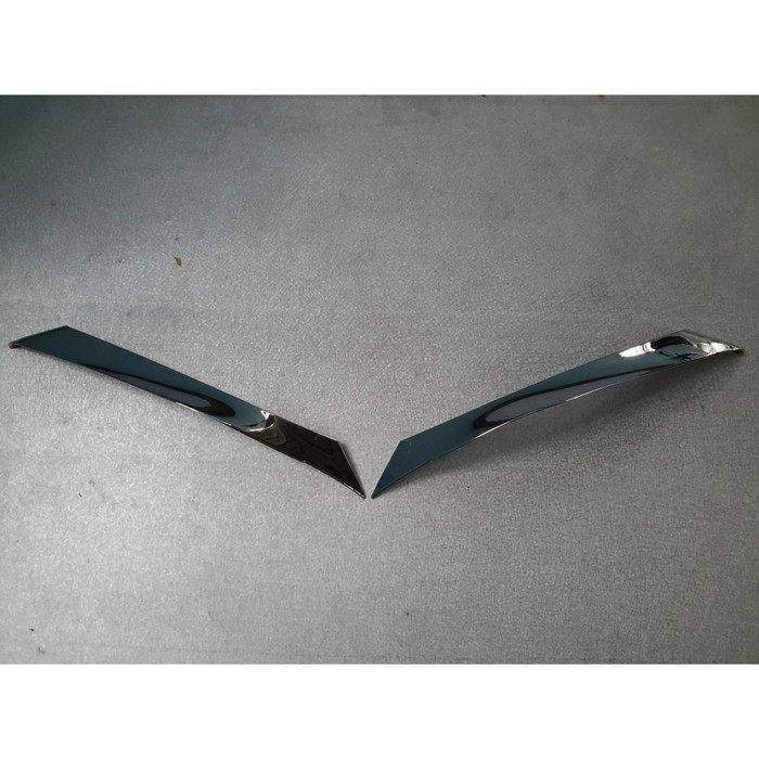 LIST GRILL CHROME AVANZA 2015