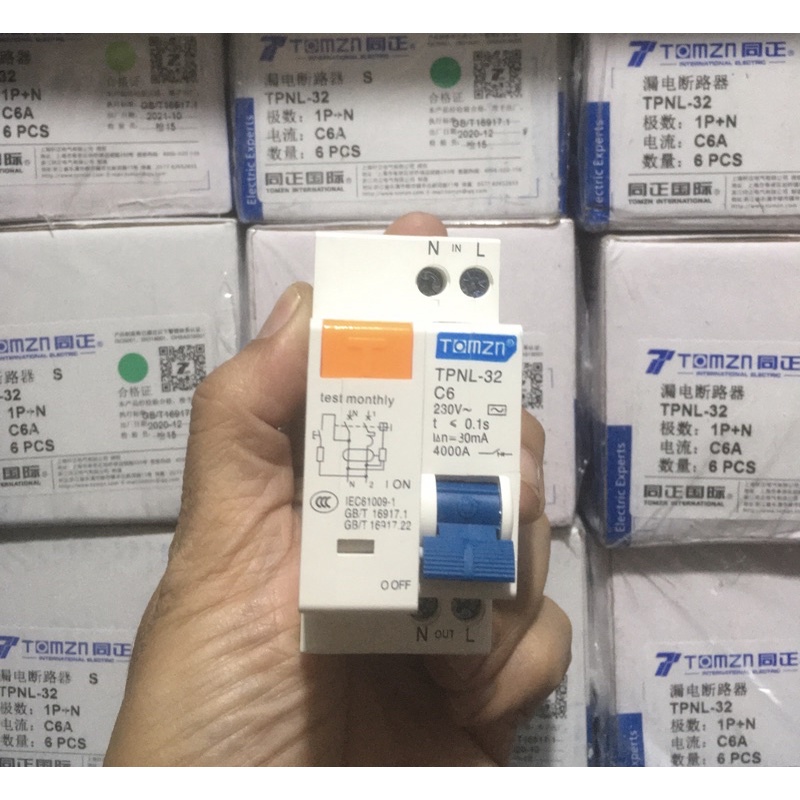 MCB RCBO 6A 10A 16A 20A 25A 32A ELCB DPNL TPNL 230 V 1 P -N Residual current Circuit breaker dengan lebih pendek