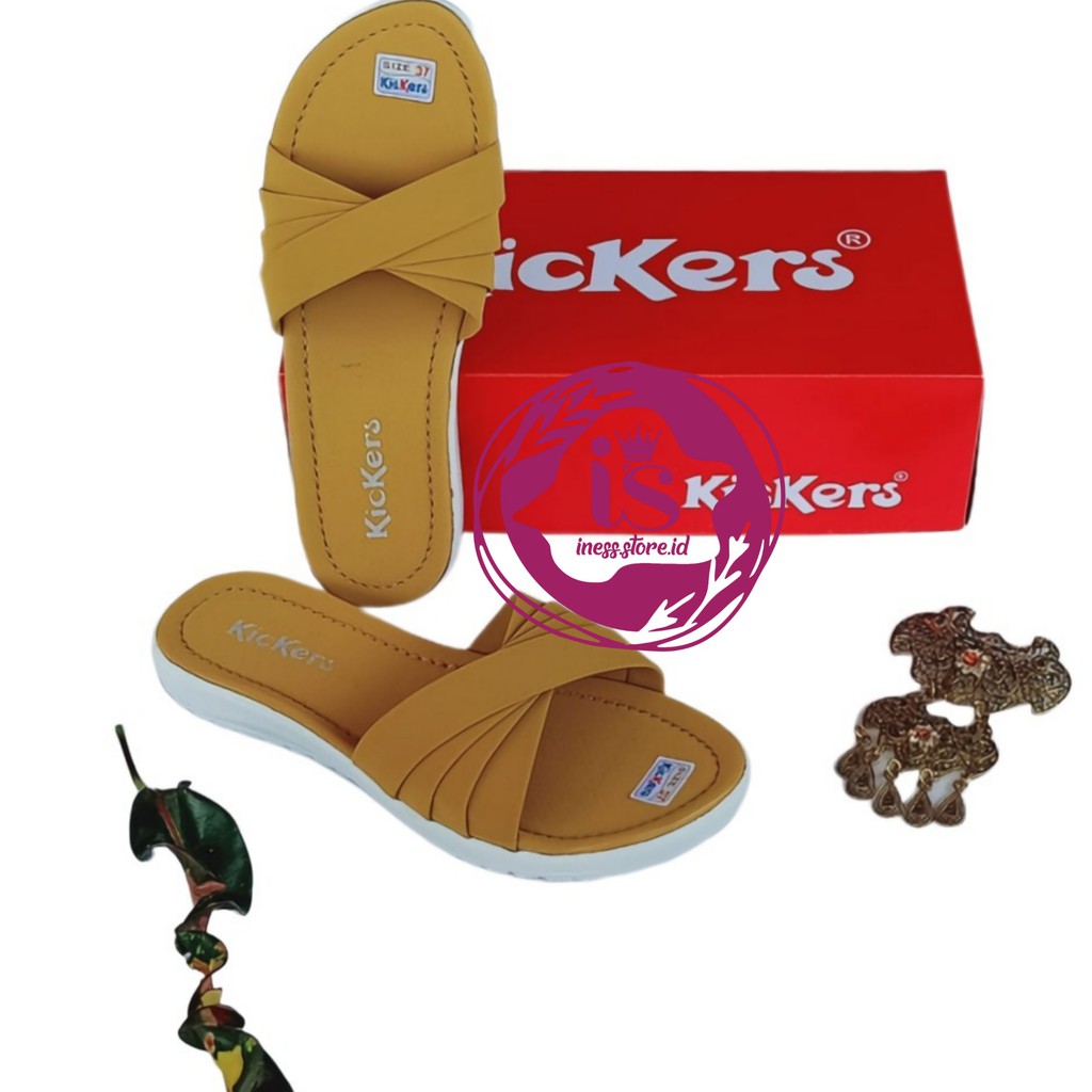 SANDAL SLOP WANITA KICKERS TERHITS KODE SLP06 MURAH GROSIR