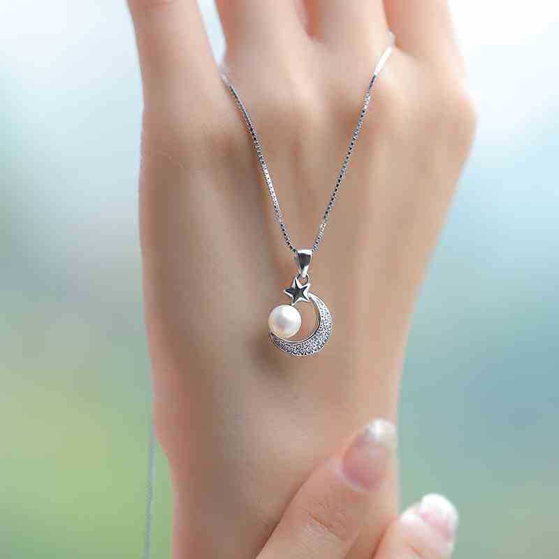 [Ready Stock]Fashion Silver Plated Simple Graceful Pearl Star and Moon Pendant Necklace