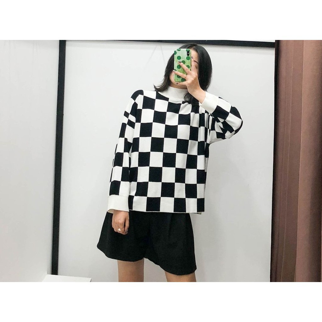 [baju wanita korea]  Baju Atasan Sweater Rajut Catur Kotak HItam Putih Wanita Korea Import