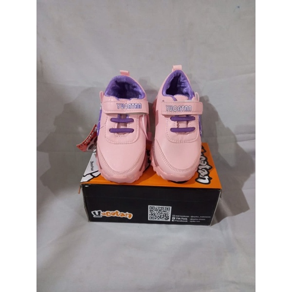 Sepatu led/nyala anak perempuan YUCATAN ZZD 7817 PINK