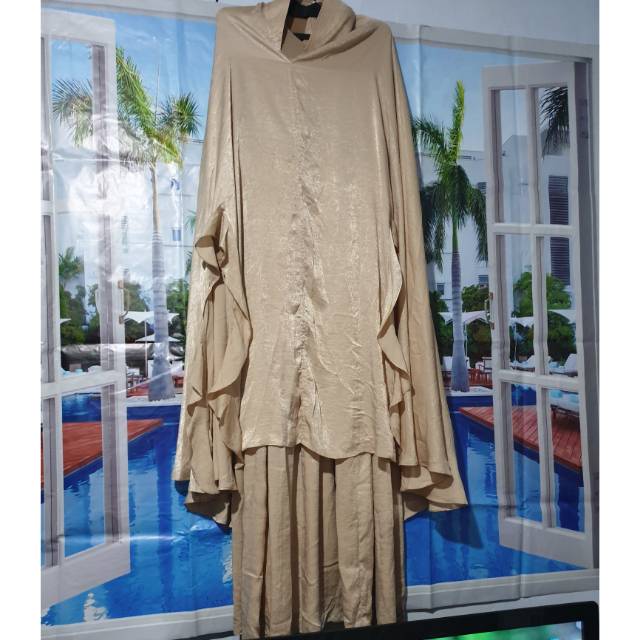 PL se x pakai..ada cadarnya.gamis set.