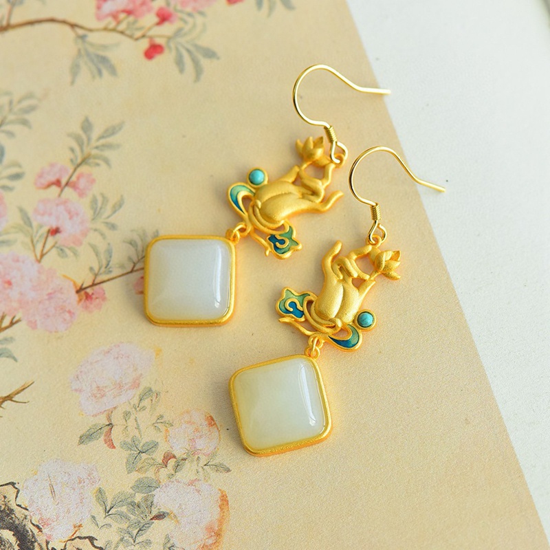 Fancyqube Anting-Anting Dengan Liontin Gantung Bentuk Bunga Teratai Model Retro / China Untuk Wanita