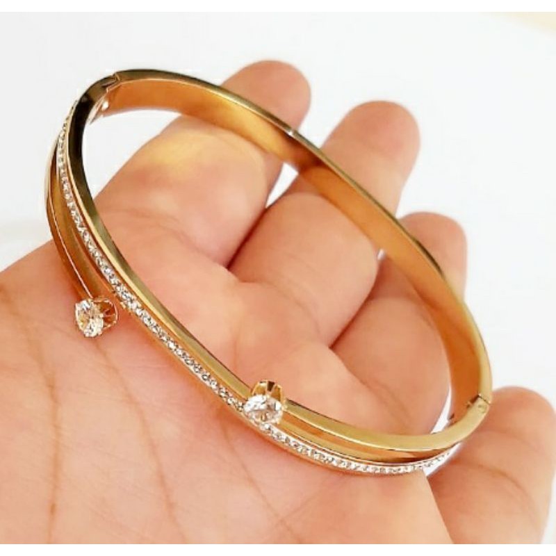 gelang titanium wanita original / perhiasan titanium model baru