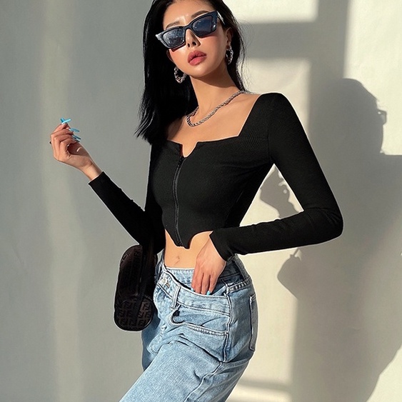 【AMY J】Square Neck Long Sleeve Zip Up Hanky Hem Crop Top 7062 （S/M/L）
