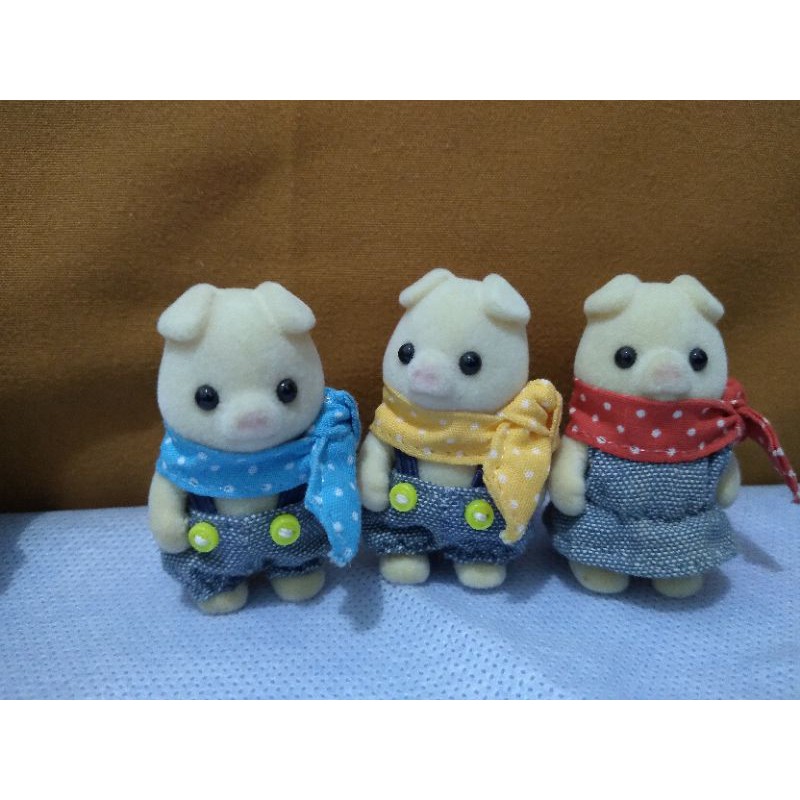 Sylvanian Families pig triplet