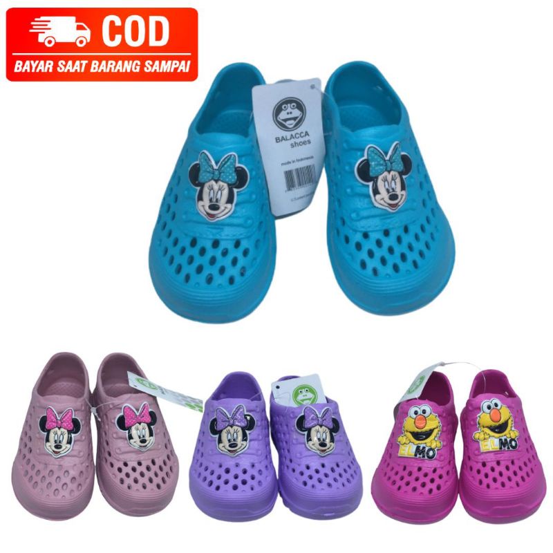 Sandal anak perempuan karet slip on motif minnie mouse