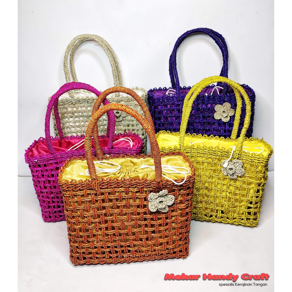 Tas Anyaman Pandan Kotak Lilit Rara