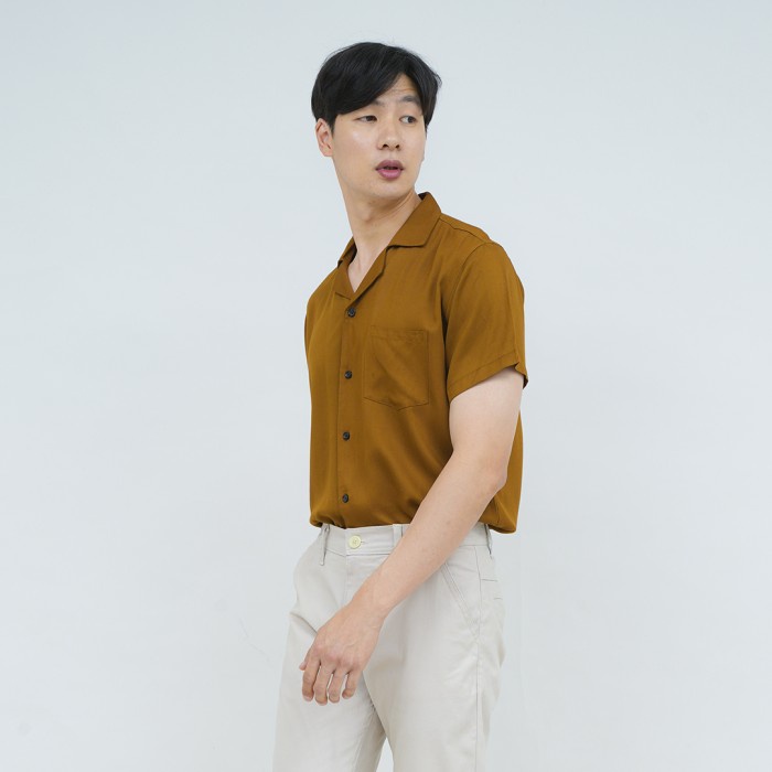 Kemeja bowling shirt pria lengan pendek mustard houseofcuff