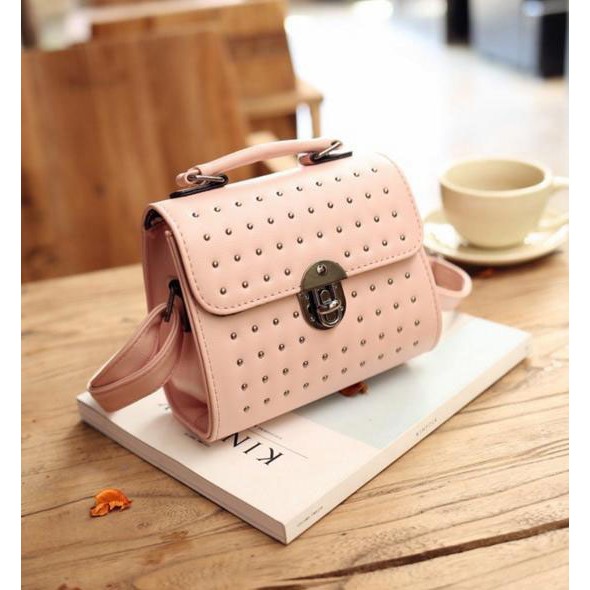 Tas Impor Slempang Wanita LV98399 Pink
