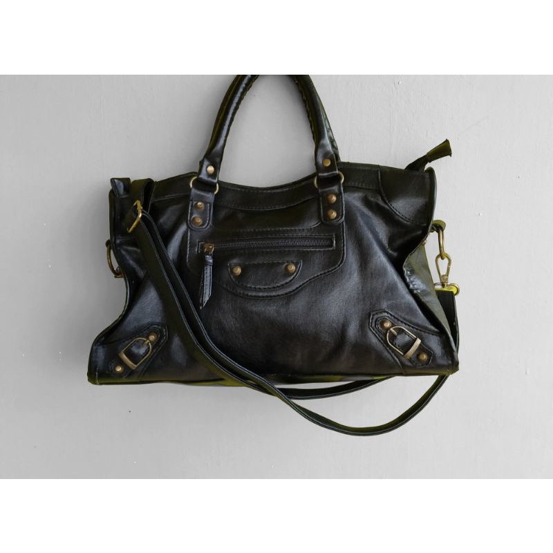 tas preloved ala balenciaga hitam bahan sintetis