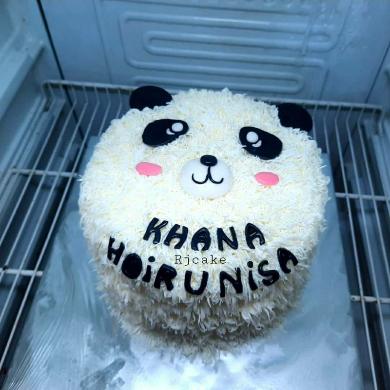

PANDA CAKE
