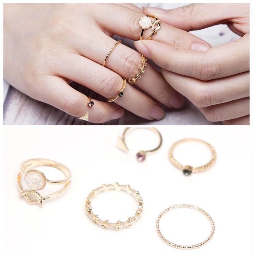 [5Pcs] Cincin Set Knuckle Wanita Bentuk Segitiga / 5 Pcs Set Cincin Fashion Wanita Bentuk Segitiga